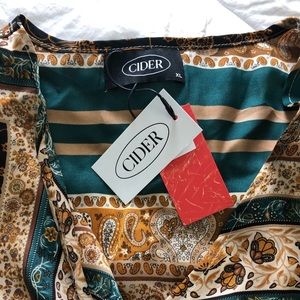 Cider Geo Print Floral Crop Blouse